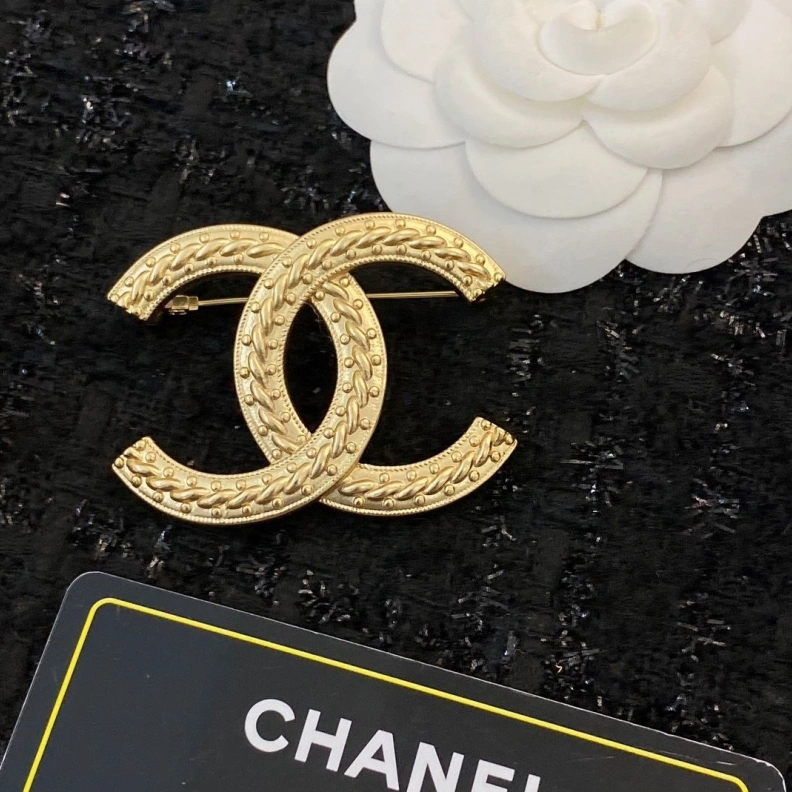 Timeless Chxnxl Brooches 287873
