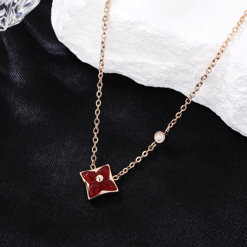 Fashionable LX Necklaces 309449