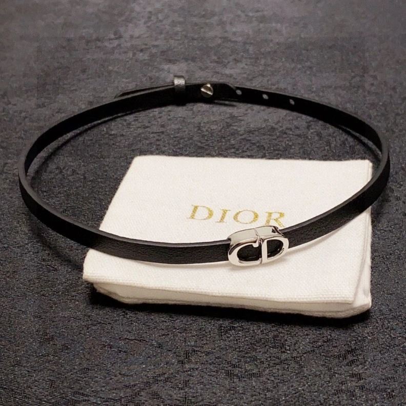 Classic Christian Dxxr Necklaces 294431