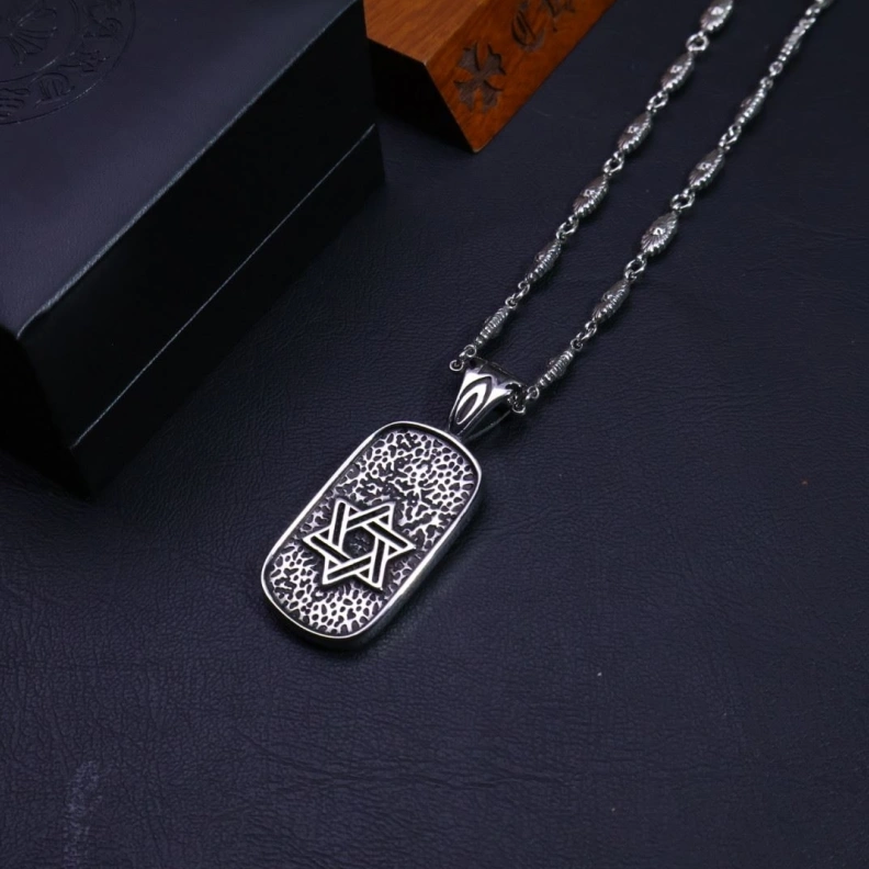 Chrxmx Hxxrts Necklaces Comfortable 298022