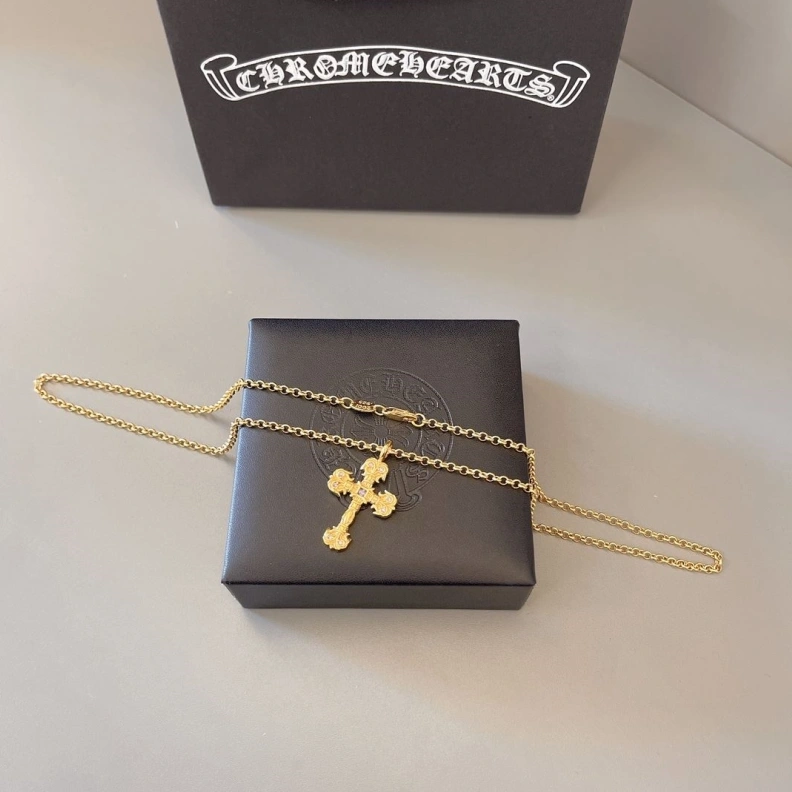 Lightweight Chrxmx Hxxrts Necklaces 297994