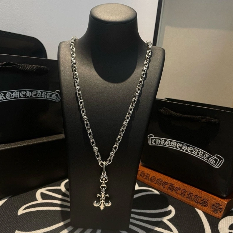 Compact Chrxmx Hxxrts Necklaces 297996