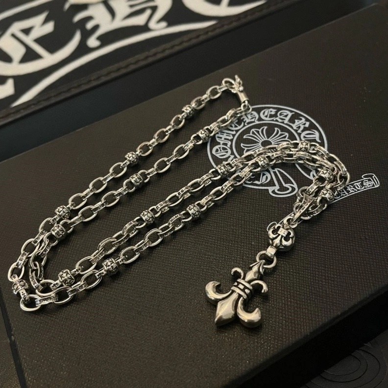 Compact Chrxmx Hxxrts Necklaces 297996