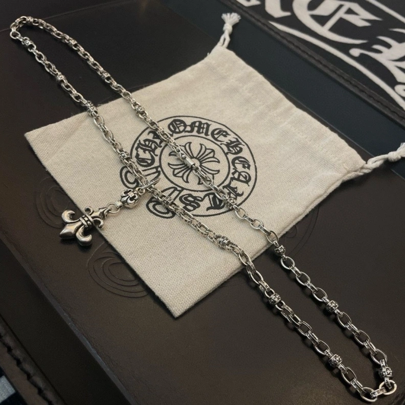 Compact Chrxmx Hxxrts Necklaces 297996