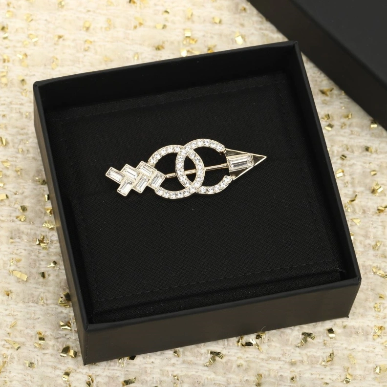 Chxnxl Brooches Soft 287875