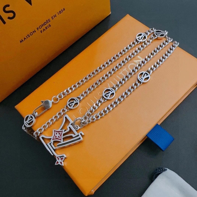 Durable LX Necklaces 309388