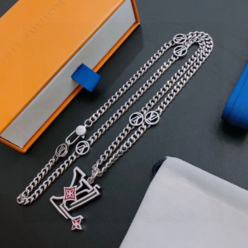 Durable LX Necklaces 309388