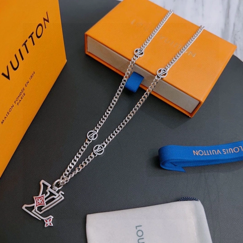 Durable LX Necklaces 309388