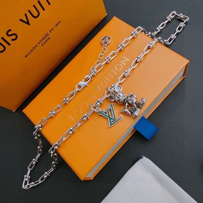 Durable LX Necklaces 309372