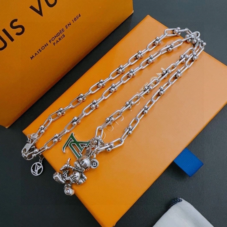 Durable LX Necklaces 309372