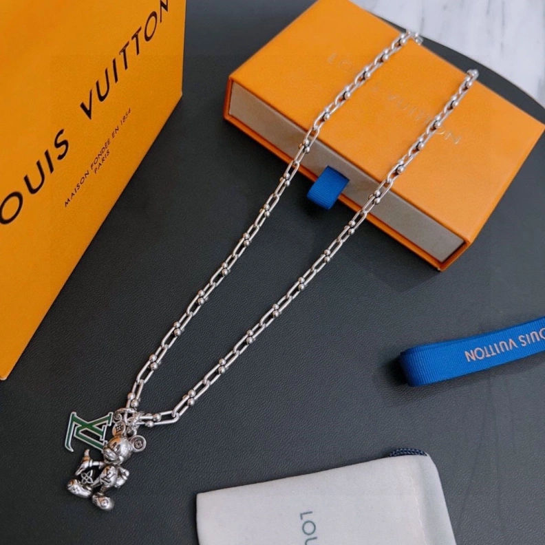 Durable LX Necklaces 309372