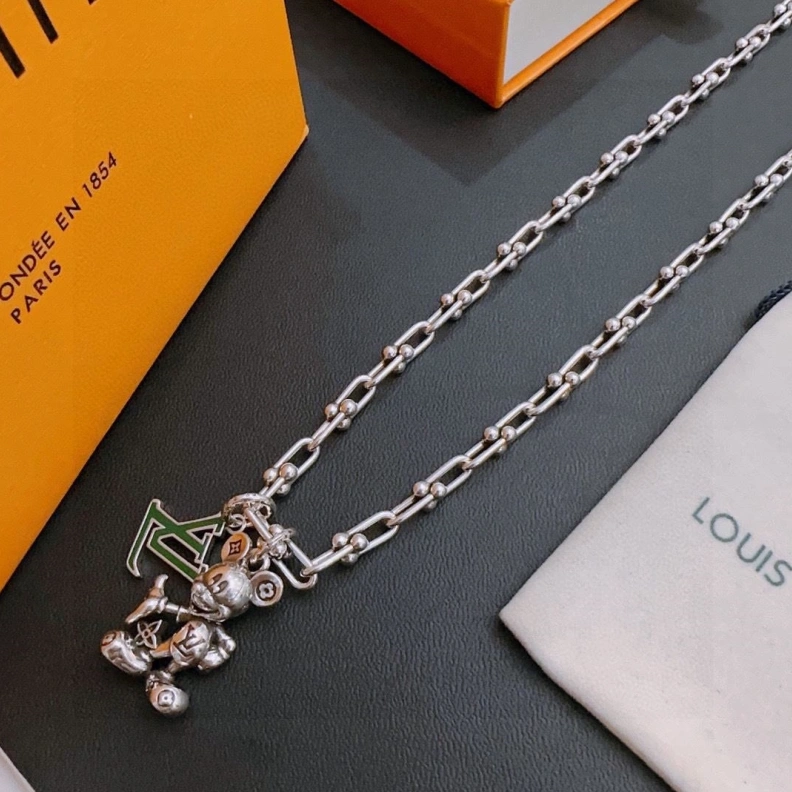 Durable LX Necklaces 309372