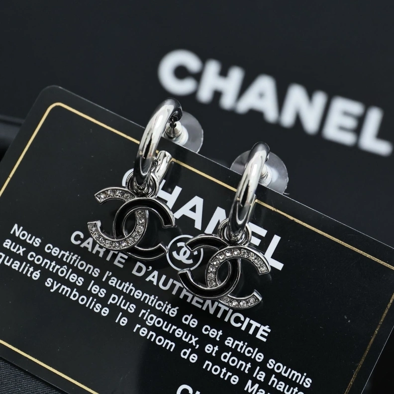 Trendsetting Chxnxl Earrings 287680