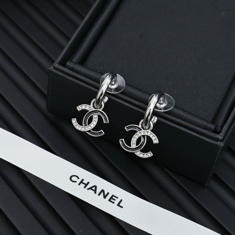 Trendsetting Chxnxl Earrings 287680