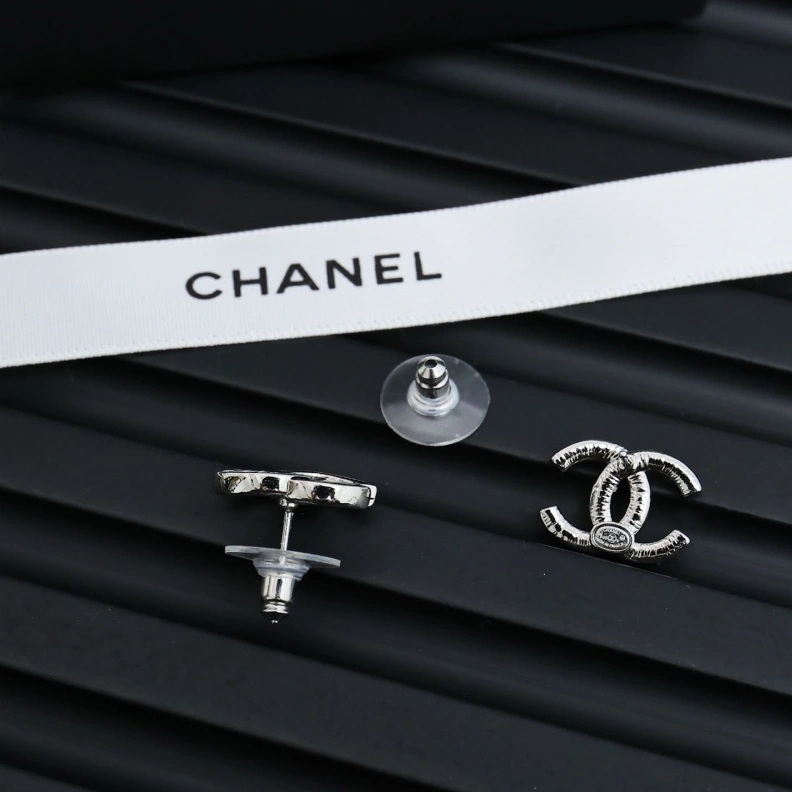 Comfortable Chxnxl Earrings 287681