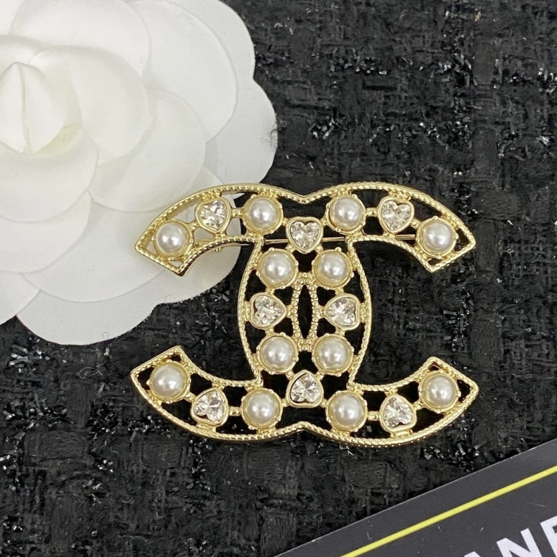 Vibrant Chxnxl Brooches 287863