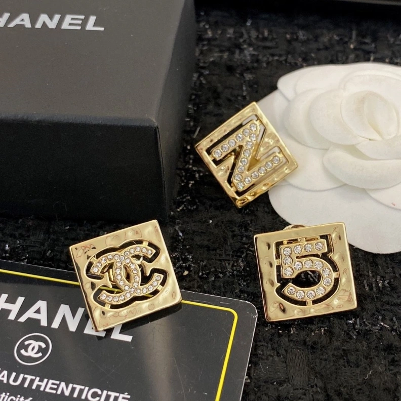 Comfortable Chxnxl Brooches 287862