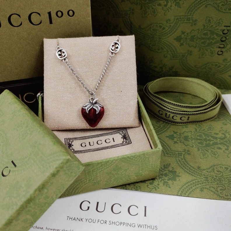 Sleek Gxccx Necklaces 303123