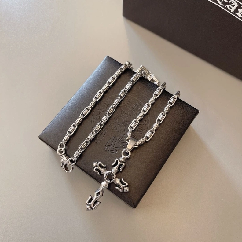 DailyWear Chrxmx Hxxrts Necklaces 297983