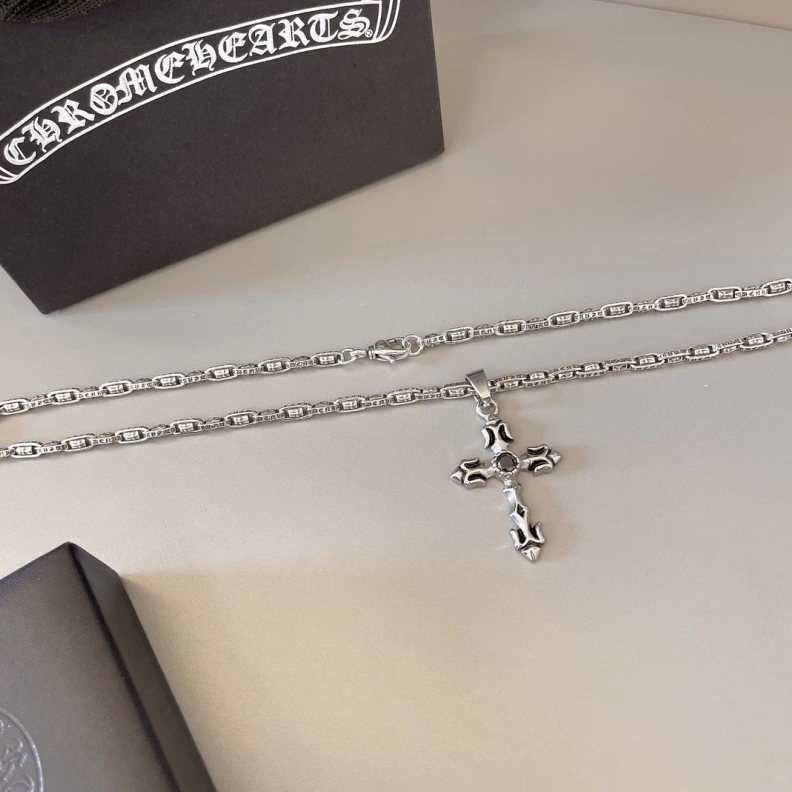 DailyWear Chrxmx Hxxrts Necklaces 297983