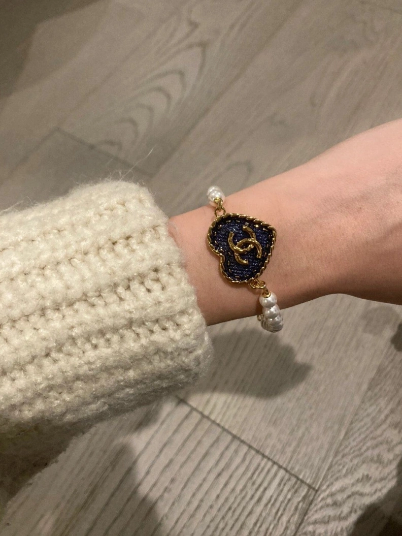 Lightweight Chxnxl Bracelets 287949