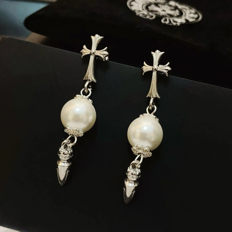 Chrxmx Hxxrts Earrings WellDesigned 298031