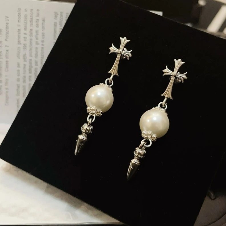 Chrxmx Hxxrts Earrings WellDesigned 298031
