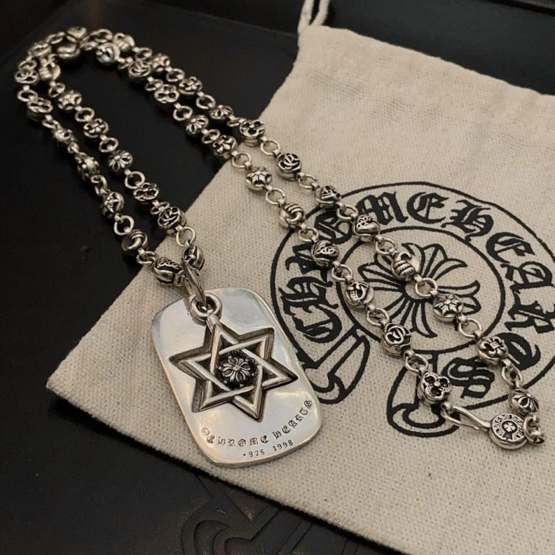 Chrxmx Hxxrts Necklaces Compact 297969