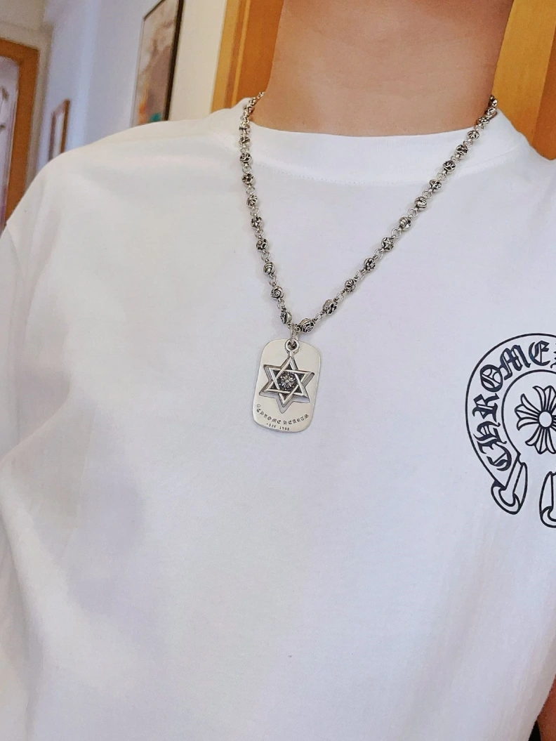 Chrxmx Hxxrts Necklaces Compact 297969