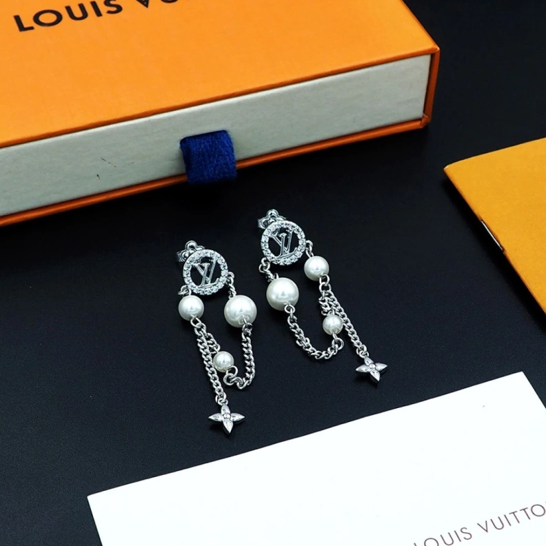 Fashionable LX Earrings 309479