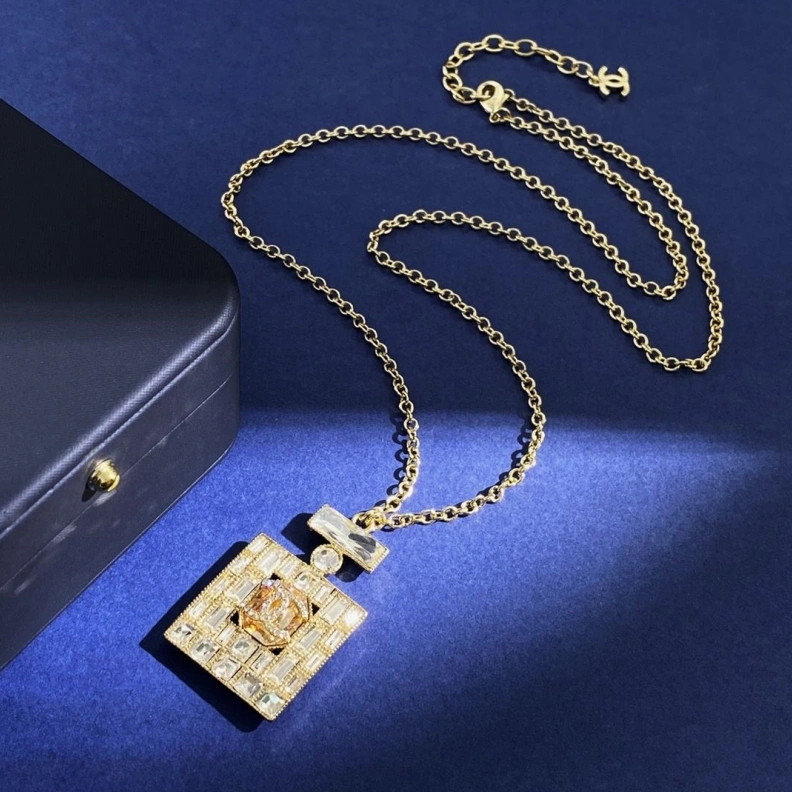 Comfortable Chxnxl Necklaces 286872
