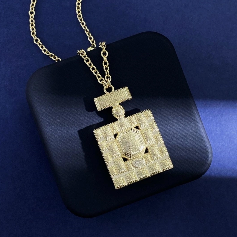 Comfortable Chxnxl Necklaces 286872