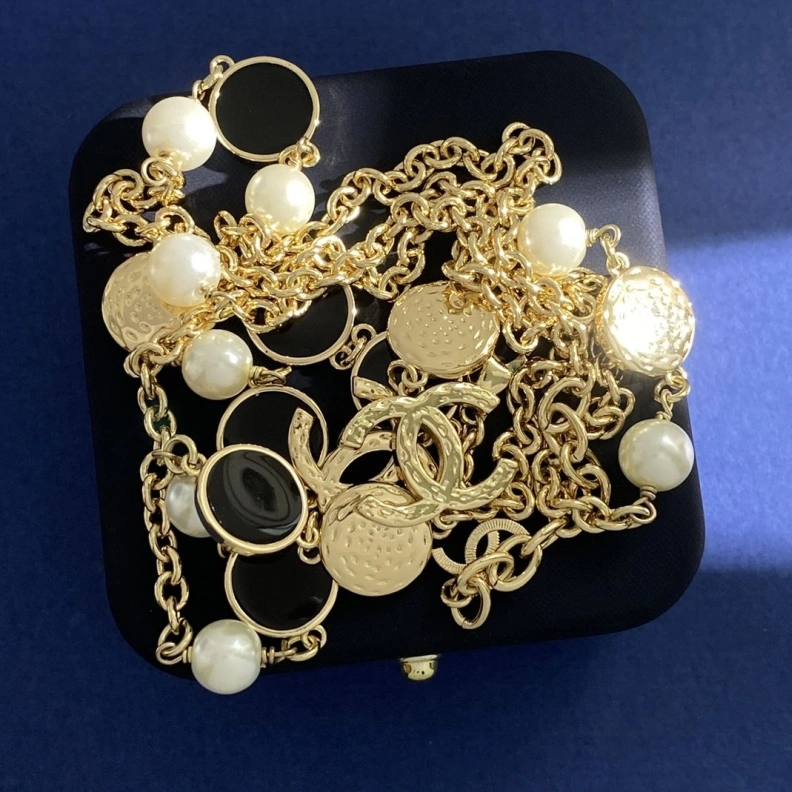 WellDesigned Chxnxl Necklaces 286871