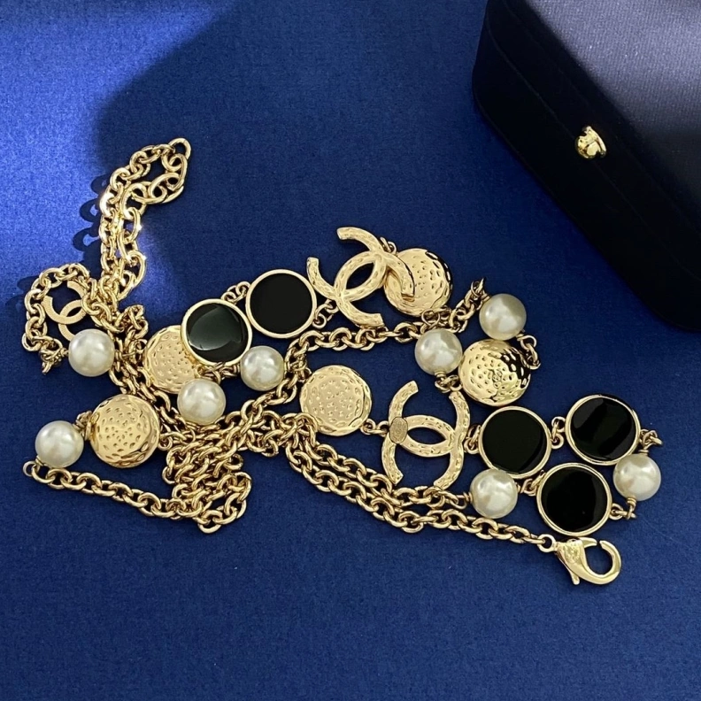 WellDesigned Chxnxl Necklaces 286871