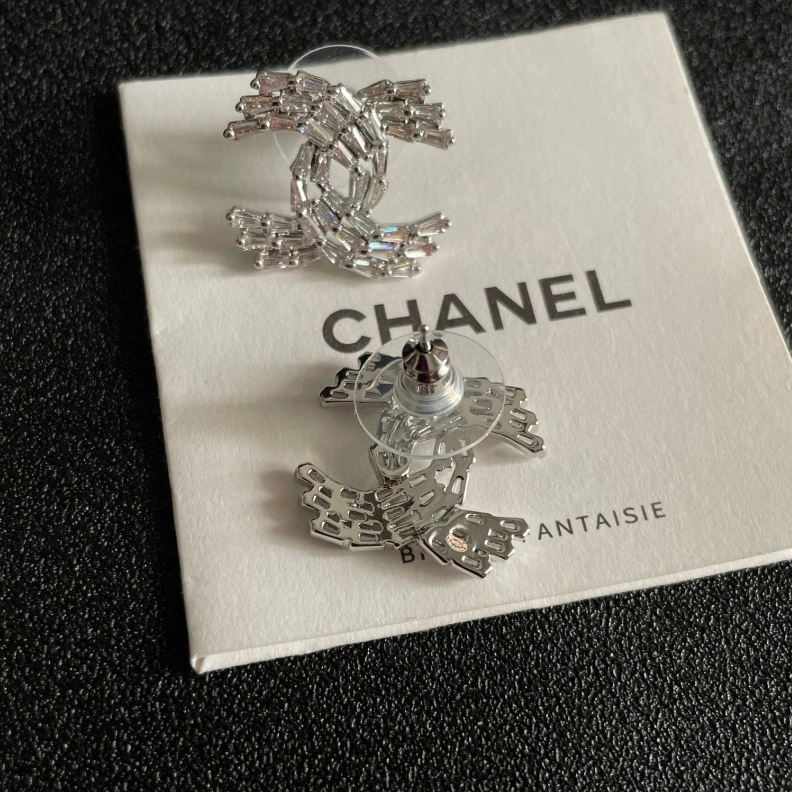 Breathable Chxnxl Earrings 287635