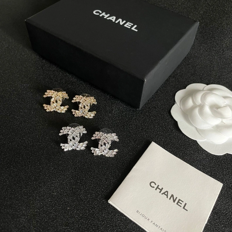 Efficient Chxnxl Earrings 287639