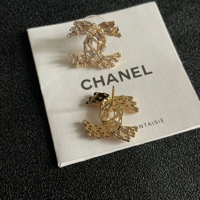 Efficient Chxnxl Earrings 287639