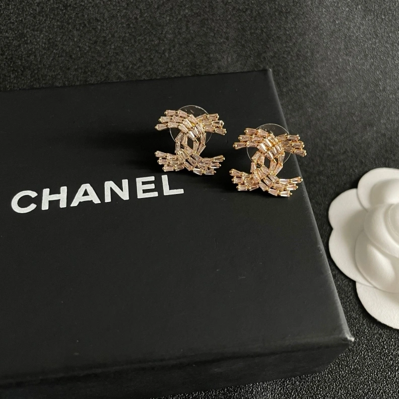 Efficient Chxnxl Earrings 287639
