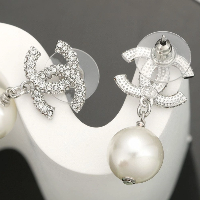 EyeCatching Chxnxl Earrings 287631