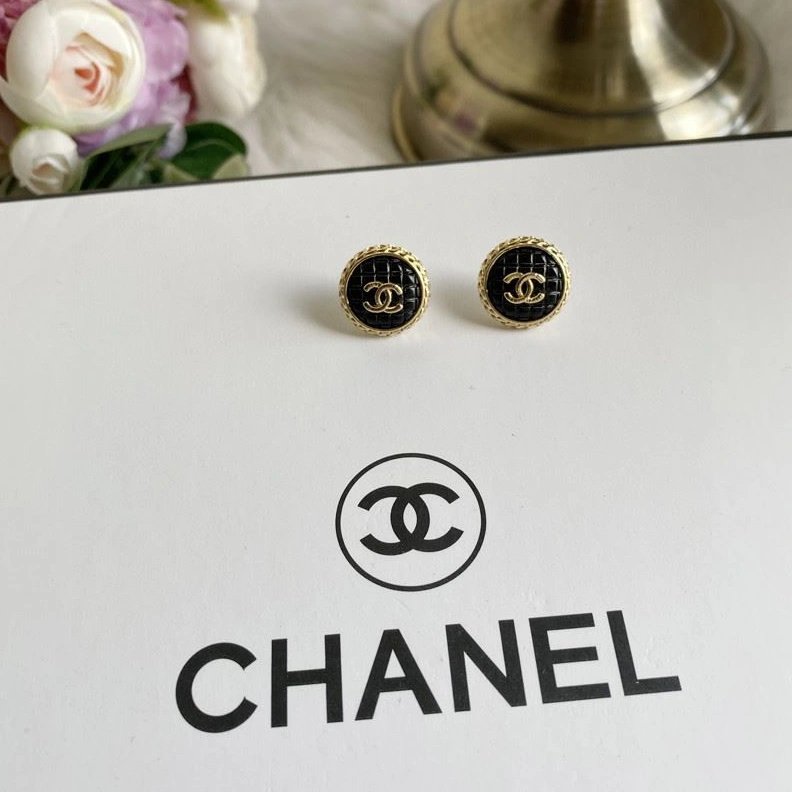 WellDesigned Chxnxl Earrings 287633