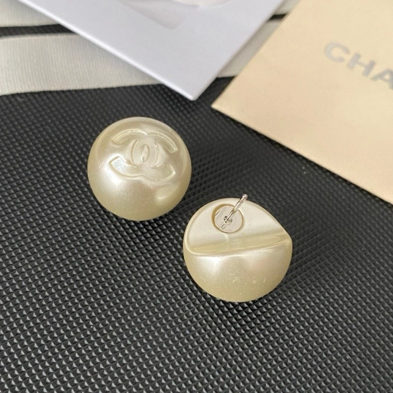 Cozy Chxnxl Earrings 287637