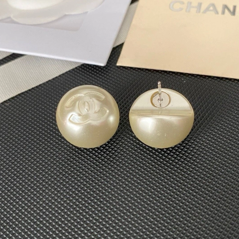 Cozy Chxnxl Earrings 287637