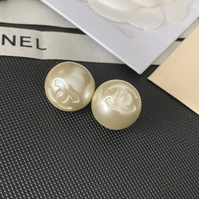 Cozy Chxnxl Earrings 287637