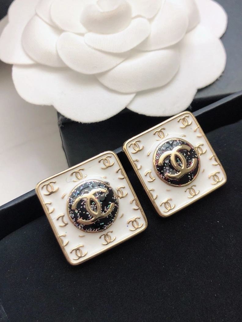 Trendy Chxnxl Earrings 287626