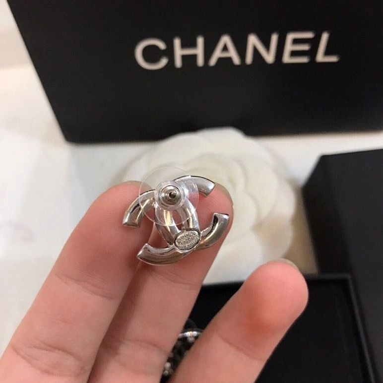 Durable Chxnxl Earrings 287620