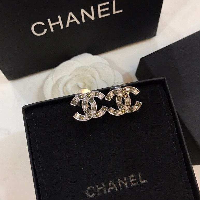Durable Chxnxl Earrings 287620