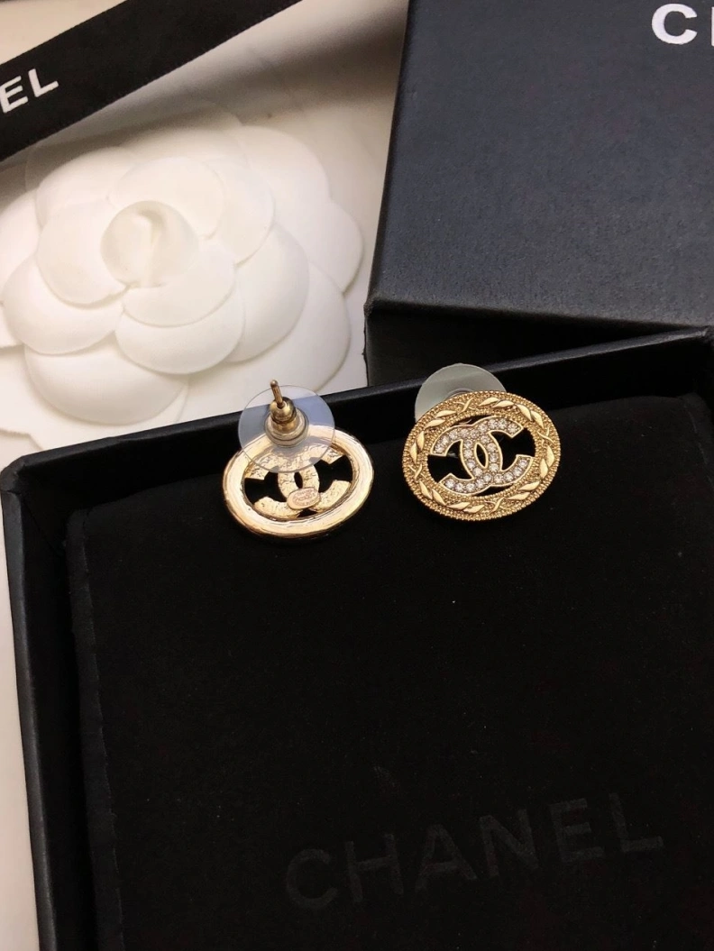 HighQuality Chxnxl Earrings 287615