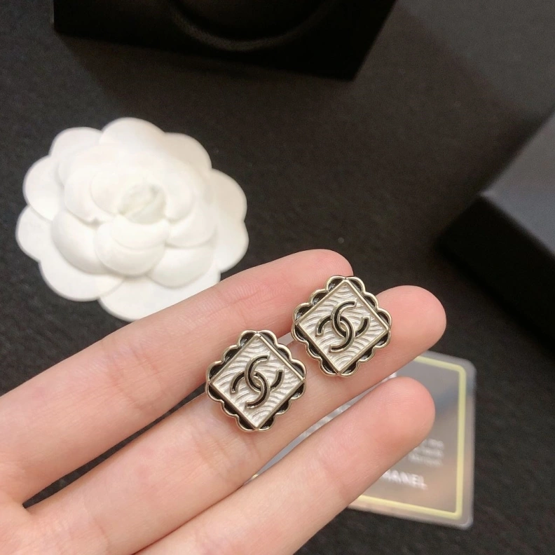 Stylish Chxnxl Earrings 287614