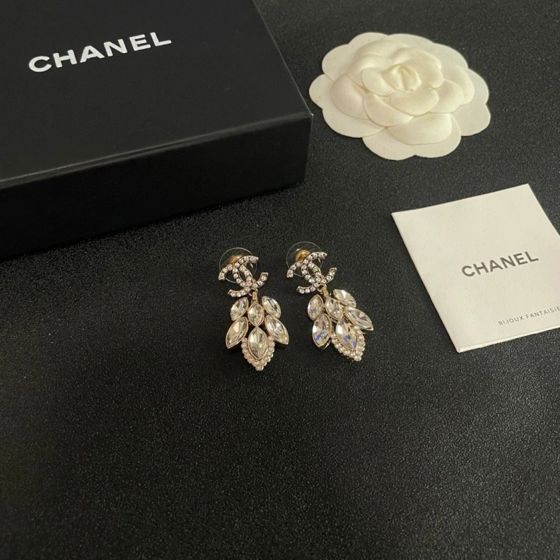 Trendy Chxnxl Earrings 287616