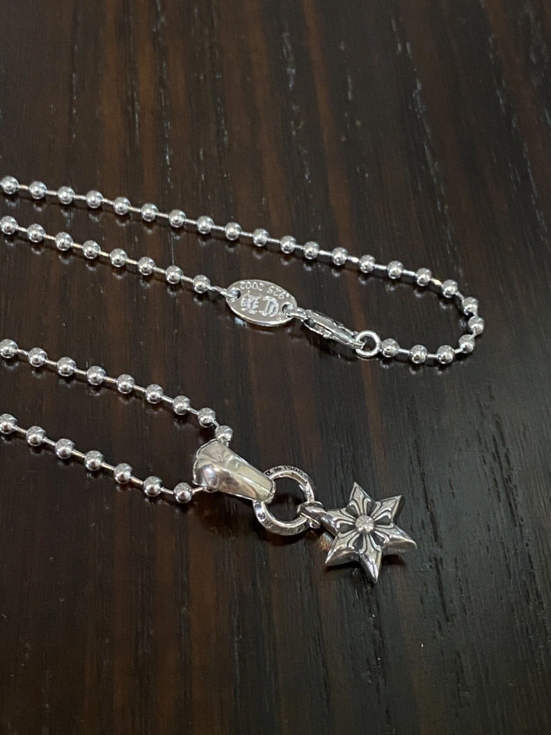 Chrxmx Hxxrts Necklaces Sleek 297952